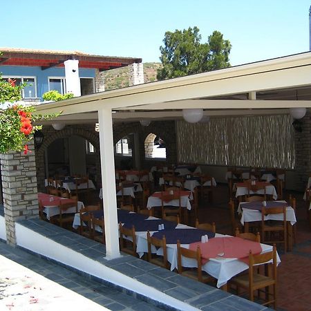 Zefiros Beach Hotel Mykali Exterior foto