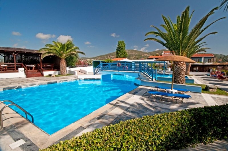 Zefiros Beach Hotel Mykali Exterior foto